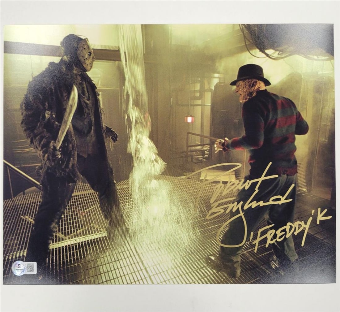 Robert Englund Autographed 11x14 Freddy Krueger Photo Beckett Authenticated: Robert Englund Autographed 11x14 Freddy Krueger Photo Beckett Authenticated This is an original 11x14 photograph featuring Robert Englund as Freddy Krueger, personally signed by the actor. The autogra