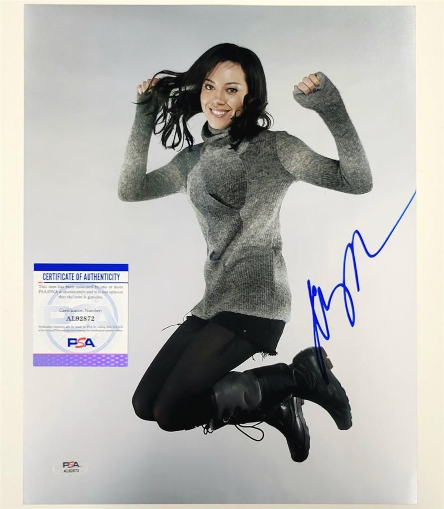 Aubrey Plaza Signed 11x14 Photo PSA COA Parks and Rec (1 of 3)
