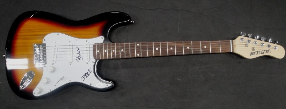 Electric Guitar Signed by Colton Underwood The Bachelor 2019 JSA Authenticated: Electric Guitar Signed by Colton Underwood The Bachelor 2019 JSA Authenticated This is an original electric guitar hand-signed by Colton Underwood from The Bachelor 2019. The autograph has been authen