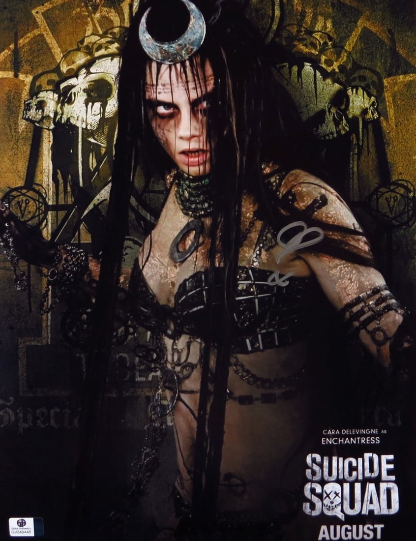 Cara Delevingne Signed 11X14 Enchantress Photo Suicide Squad GAI Authenticated: Cara Delevingne Signed 11X14 Enchantress Photo Suicide Squad GAI Authenticated Capture a piece of cinematic history with this original 11x14 photograph of Cara Delevingne as the Enchantress from the f