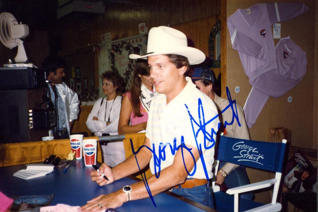 George Strait Signed 4x6 Photograph JSA Authenticated Autograph (1 of 2)