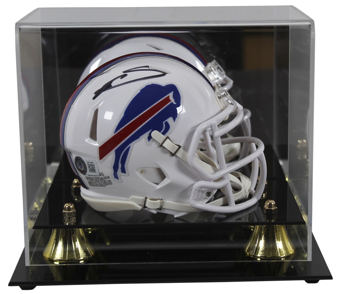 Stefon Diggs Signed Buffalo Bills Mini Helmet with Display Case BAS Witnessed: Stefon Diggs Signed Buffalo Bills Mini Helmet with Display Case BAS Witnessed This authentic white speed mini helmet, personally signed by Stefon Diggs of the Buffalo Bills, is a must-have for any fan