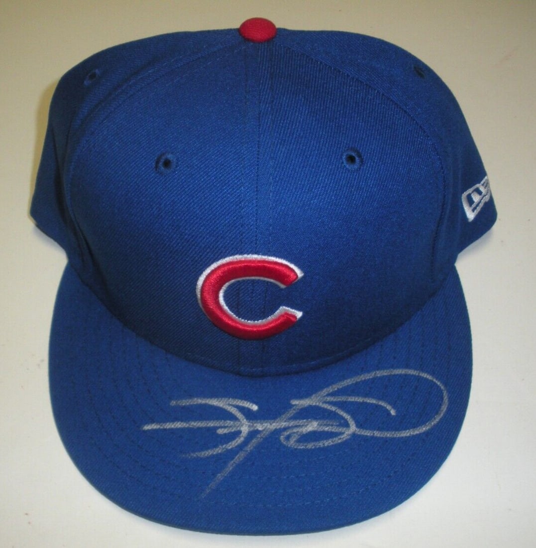 Chicago Cubs Snapback Hat Signed by Sammy Sosa with Beckett COA: Chicago Cubs Snapback Hat Signed by Sammy Sosa with Beckett COA This is a pre-owned Chicago Cubs 9FIFTY New Era snapback hat signed by Sammy Sosa. The hat is an authentic original item and comes with 