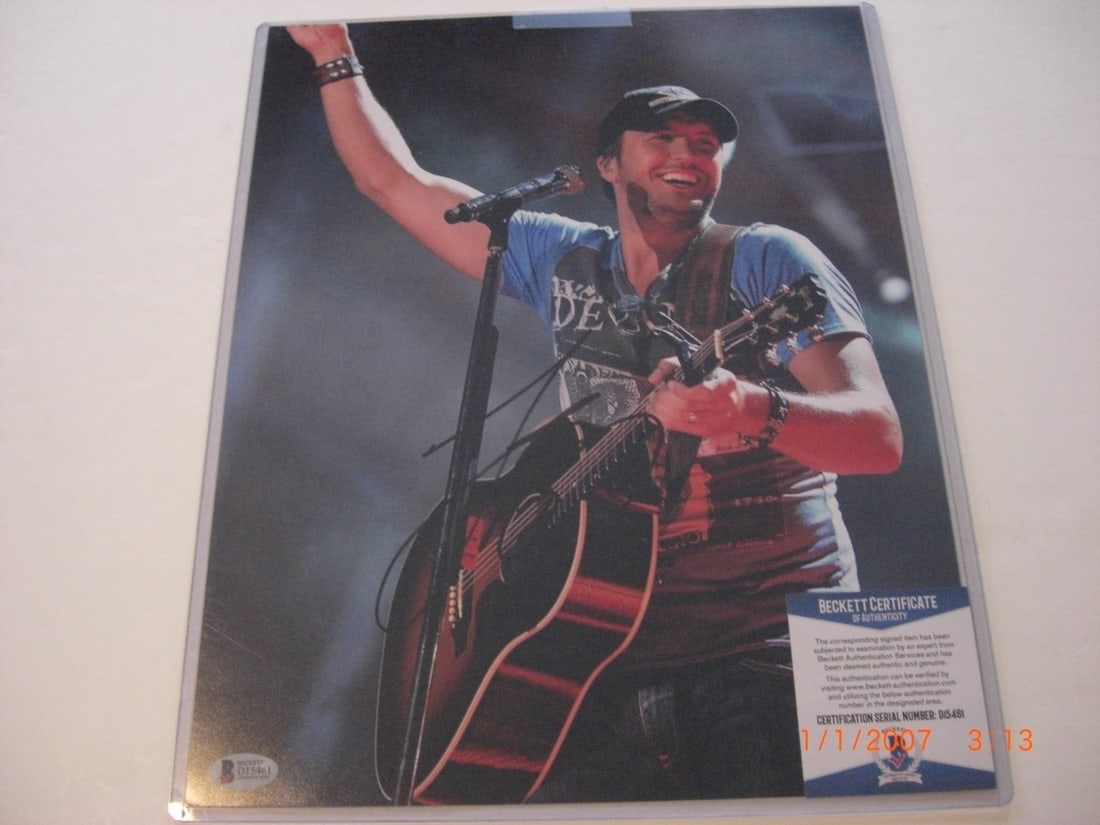 Signed 11x14 Luke Bryan Kick the Dust Up Photo Beckett COA (1 of 1)