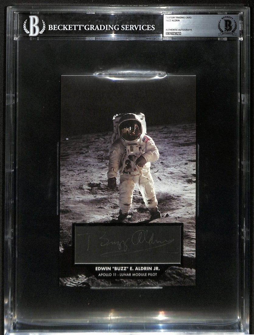 Buzz Aldrin Autographed 5.5x8.5 Trading Card Beckett Authentic (1 of 2)