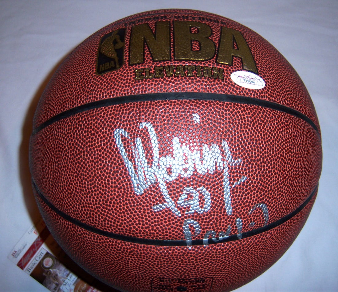 David Robinson Autographed Basketball With JSA COA Hall Of Fame Spurs (1 of 1)