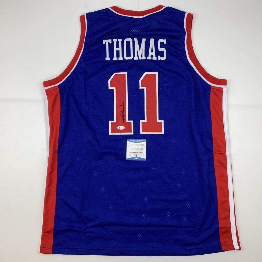 Isiah Thomas Autographed Detroit Pistons Basketball Jersey Beckett COA (1 of 4)