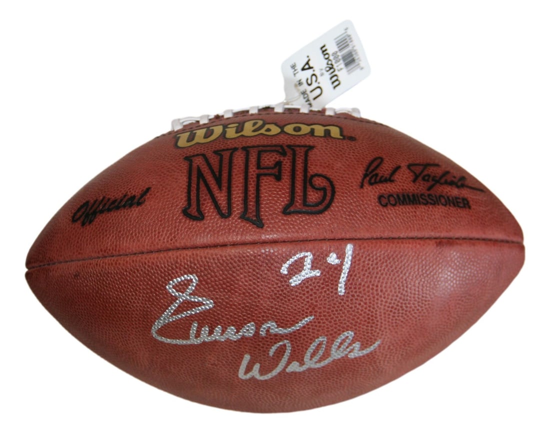 Dallas Cowboys football signed by Everson Walls BAS authenticated: Dallas Cowboys football signed by Everson Walls BAS authenticated This official NFL leather football is signed by Everson Walls of the Dallas Cowboys. The autograph has been authenticated by Beckett A