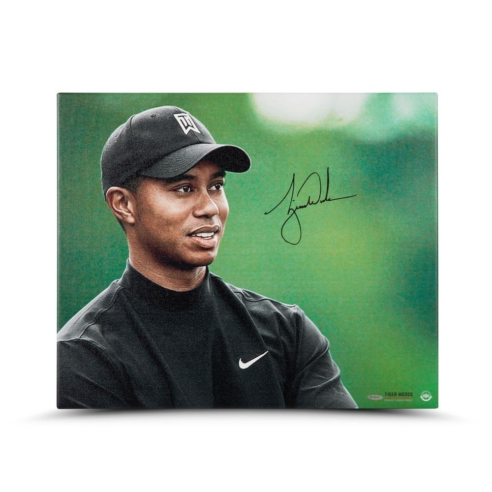 20X24 Canvas Photograph Signed by Tiger Woods with Upper Deck Authentication (1 of 4)