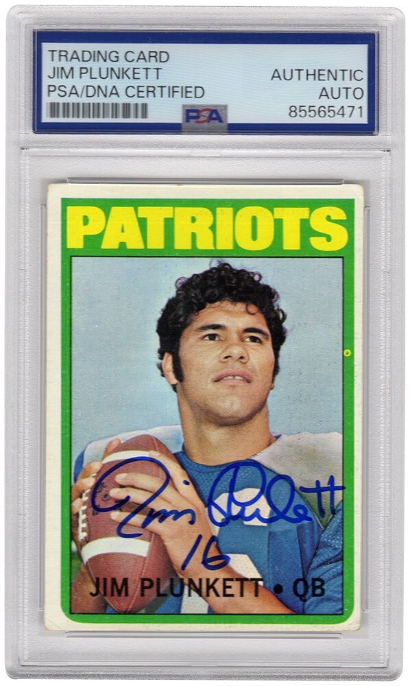 Jim Plunkett Signed 1972 Topps RC Football Card PSA Encapsulated: Jim Plunkett Signed 1972 Topps RC Football Card PSA Encapsulated This is a Jim Plunkett signed New England Patriots 1972 Topps rookie football trading card #65. The card features the legendary quarter