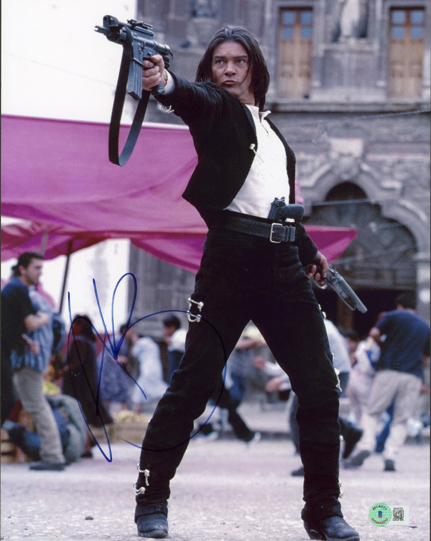 11x14 Beckett authenticated Antonio Banderas Desperado signed photo (1 of 3)