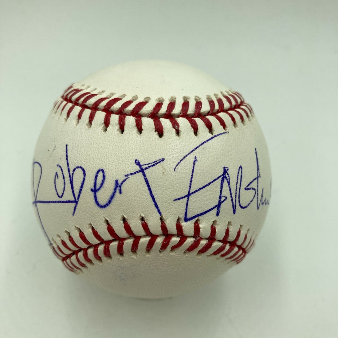 Robert Englund Signed MLB A Nightmare on Elm Street JSA COA: Robert Englund Signed MLB A Nightmare on Elm Street JSA COA This Major League Baseball is signed by Robert Englund, renowned for his iconic role in "A Nightmare on Elm Street." The autograph has been 