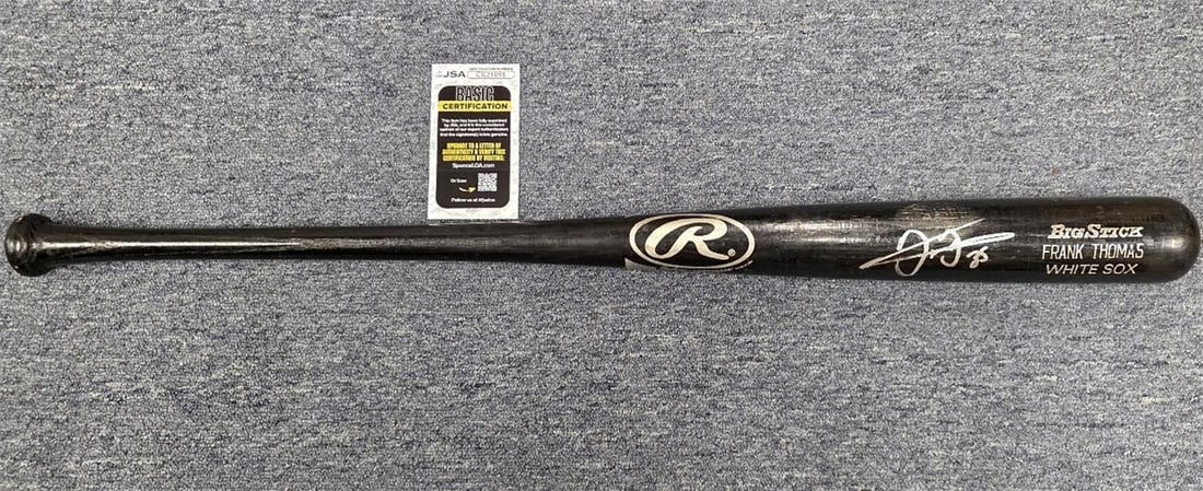 Game Used Rawlings 576B Bat Signed by Frank Thomas JSA Authenticated: Game Used Rawlings 576B Bat Signed by Frank Thomas JSA Authenticated This is a Rawlings 576B model bat used by the Chicago White Sox, personally signed by Frank Thomas. The autograph is authenticated 