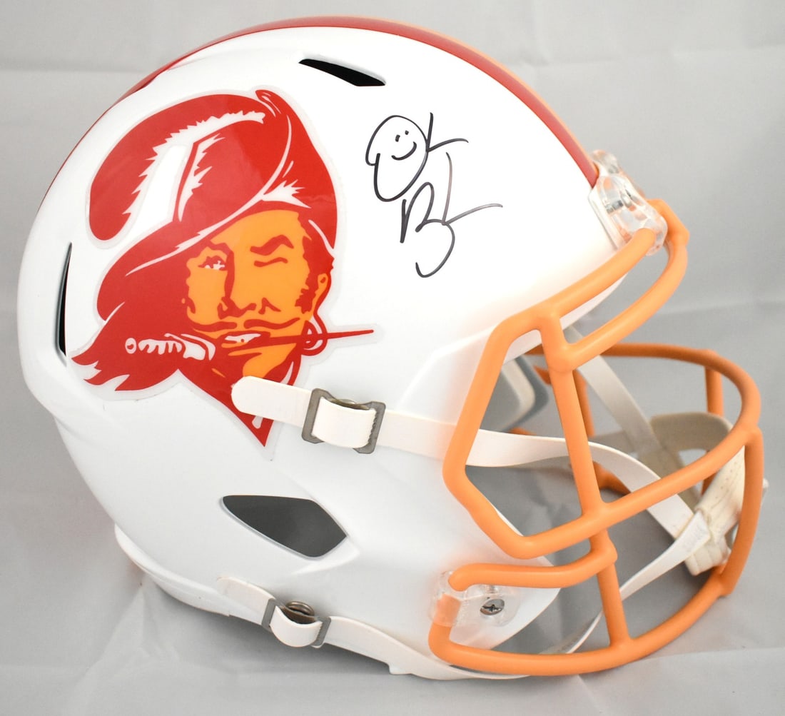 Tampa Bay Buccaneers Speed Helmet Signed by Derrick Brooks Beckett Hologram: Tampa Bay Buccaneers Speed Helmet Signed by Derrick Brooks Beckett Hologram This is a pre-owned Tampa Bay Buccaneers full-size Speed helmet autographed by Derrick Brooks. The helmet features a Beckett