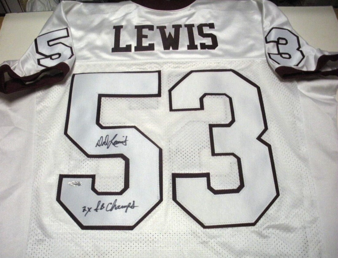 DD Lewis Mississippi State Signed Nike Jersey with COA: DD Lewis Mississippi State Signed Nike Jersey with COA Show your support for the Mississippi State Bulldogs with this authentic Nike jersey, signed by former NFL player D.D. Lewis. This pre-owned jers