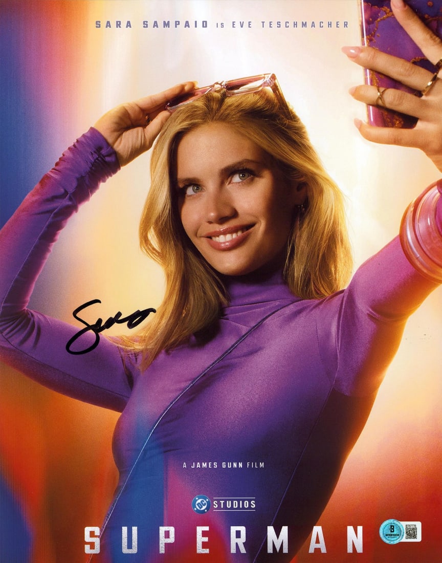 Sara Sampaio Superman Signed 11x14 Photo Beckett Authentic: Sara Sampaio Superman Signed 11x14 Photo Beckett Authentic This stunning 11x14 vertical photograph features Sara Sampaio, personally signed, showcasing her association with Superman. The autograph is 