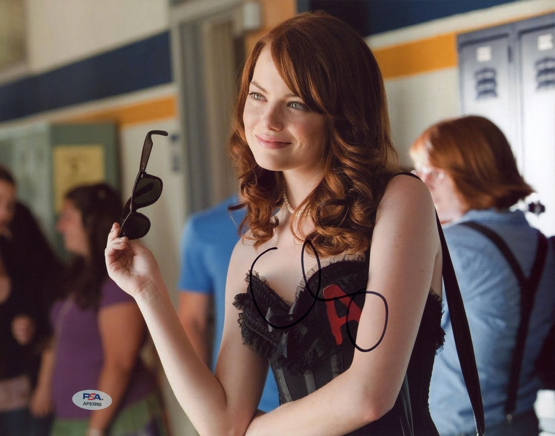 Emma Stone Signed 11x14 Photo from Easy A PSA/DNA Authenticated (1 of 1)