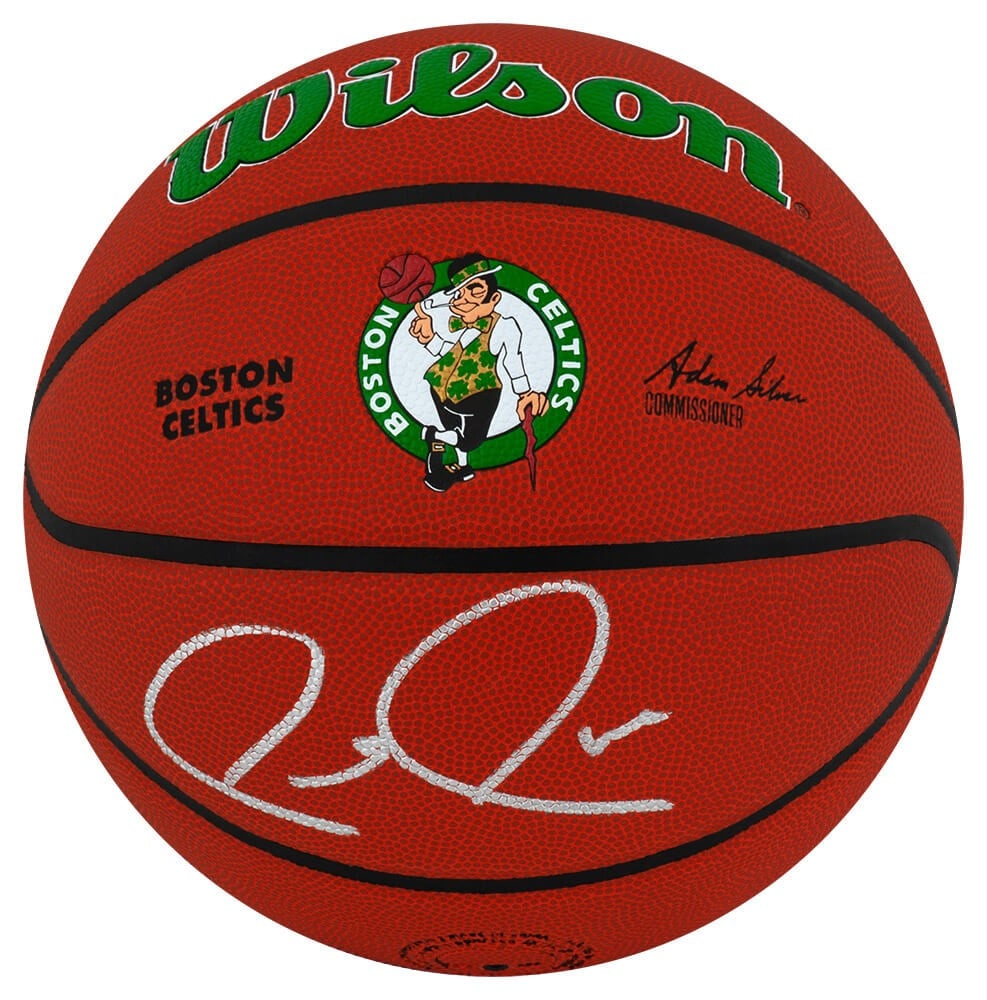 Paul Pierce Signed Boston Celtics NBA Basketball with Fanatics COA: Paul Pierce Signed Boston Celtics NBA Basketball with Fanatics COA This original Paul Pierce signed Wilson Boston Celtics logo NBA basketball is a must-have for any basketball fan and collector. Recog