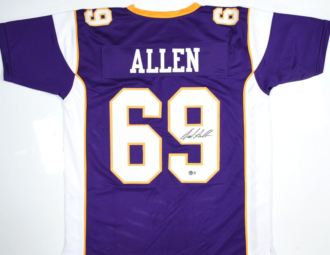 Jared Allen Signed Minnesota Vikings Purple Jersey Beckett Hologram: Jared Allen Signed Minnesota Vikings Purple Jersey Beckett Hologram This is a pre-owned purple pro style football jersey autographed by Jared Allen. The jersey features a Beckett W hologram for authen