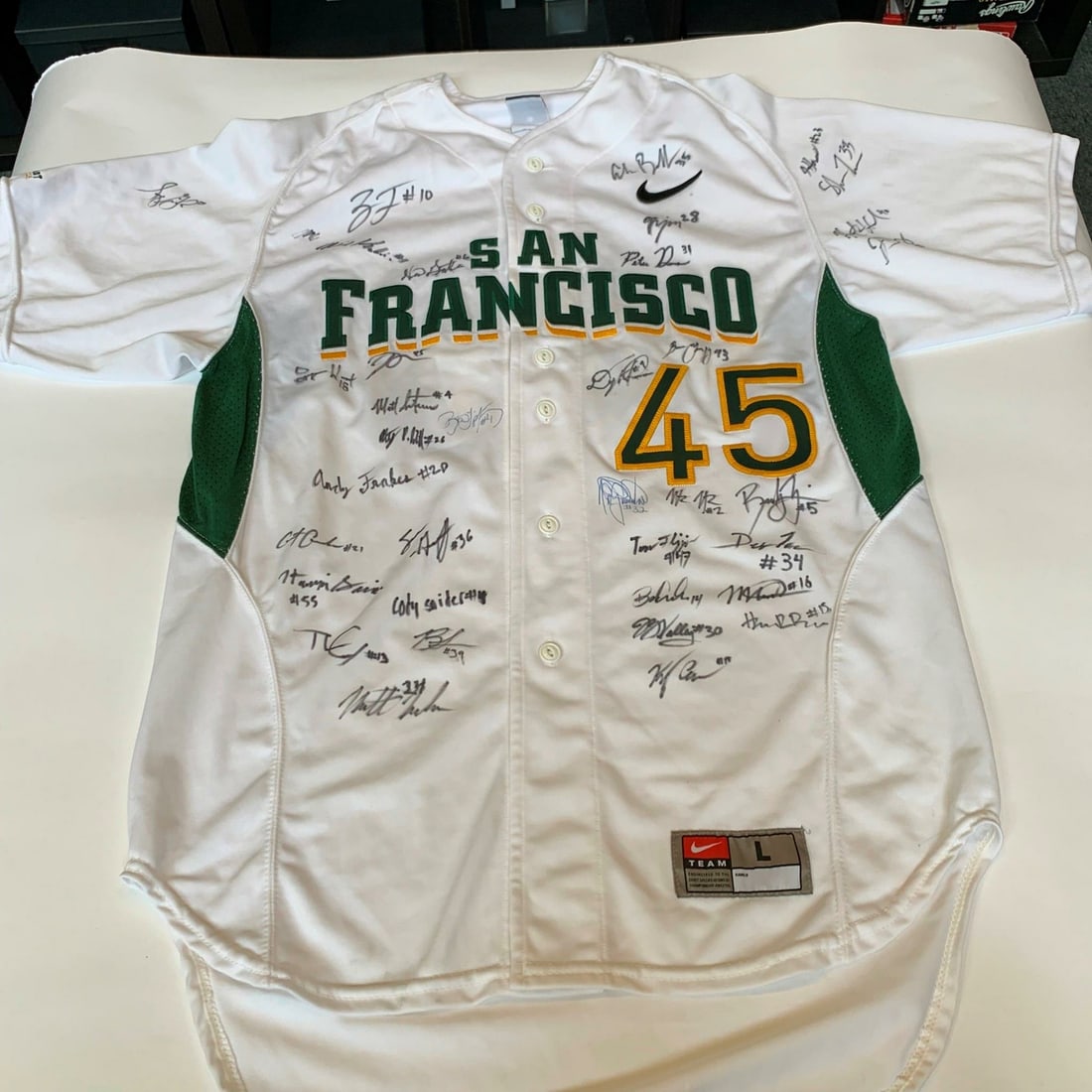 2014 USF Dons Team Signed Game Issued Football Jersey: 2014 USF Dons Team Signed Game Issued Football Jersey This is a 2014 University of San Francisco Dons team signed game issued jersey from the NCAA. It is an original piece, showcasing the authentic si