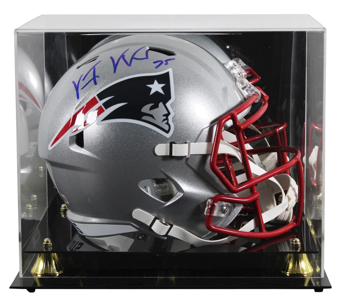 Vince Wilfork Signed Patriots Full Size Helmet with Beckett Authentication: Vince Wilfork Signed Patriots Full Size Helmet with Beckett Authentication This is a full-size Riddell Speed replica helmet personally signed by Vince Wilfork, the renowned defensive tackle from the N