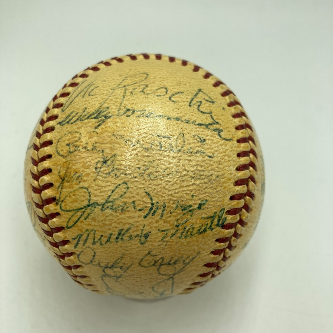 1953 New York Yankees Signed Baseball with Mickey Mantle JSA COA: 1953 New York Yankees Signed Baseball with Mickey Mantle JSA COA Celebrate the legacy of baseball with this remarkable 1953 New York Yankees World Series Champions Team Signed Baseball. This authentic