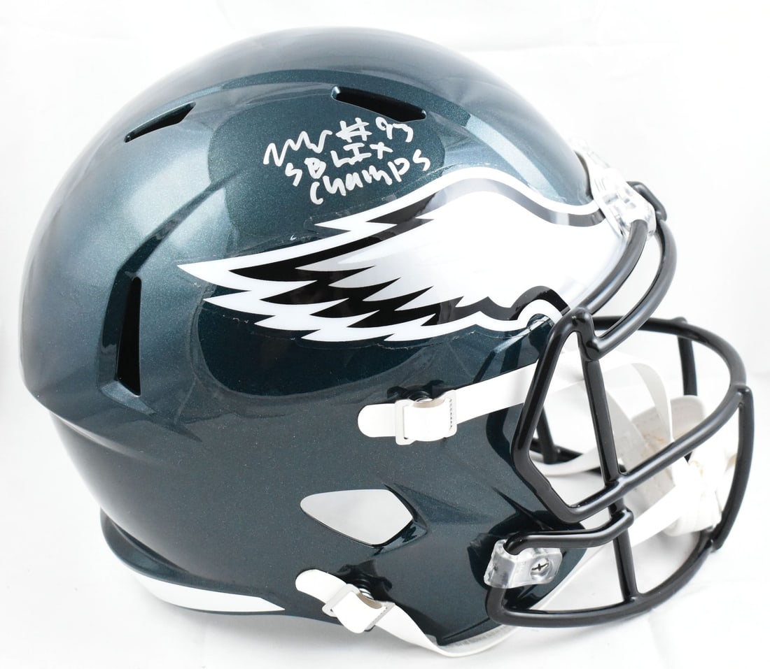 Philadelphia Eagles Full Size Helmet Signed by Milton Williams with Beckett Hologram (1 of 5)