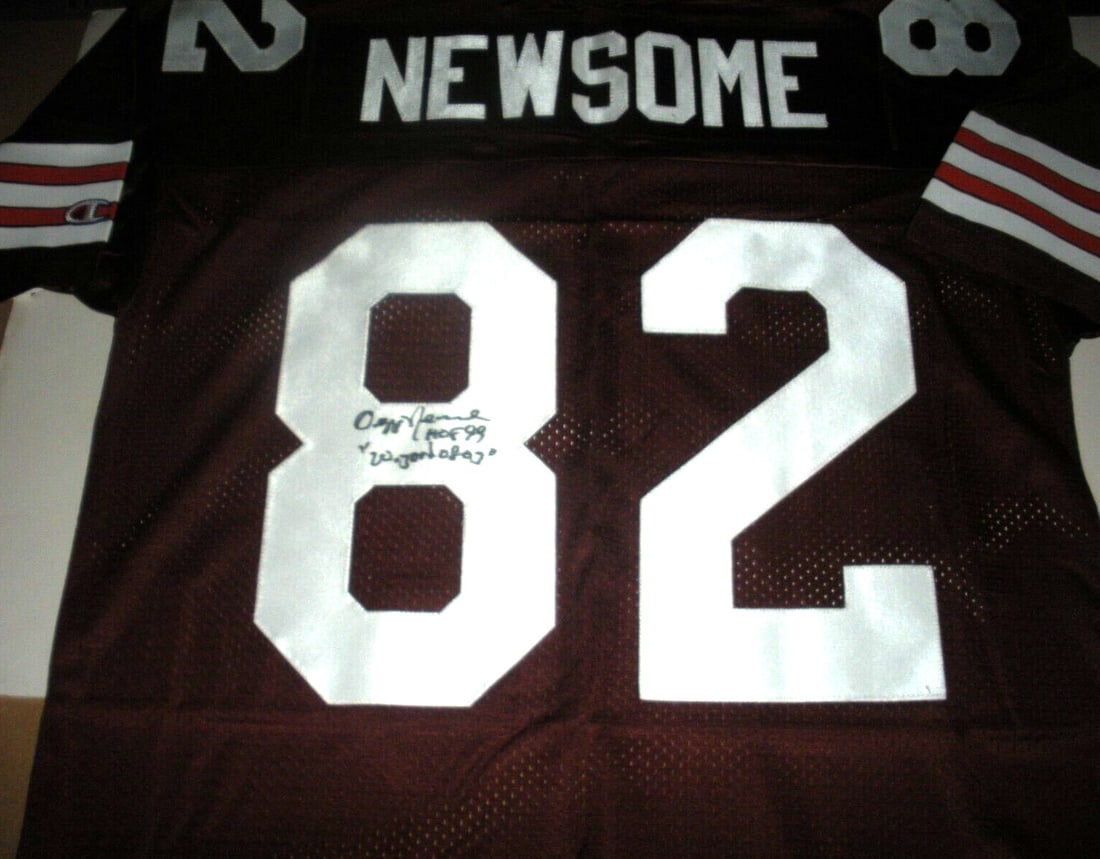 Ozzie Newsome Autographed Champion Jersey Cleveland Browns With COA: Ozzie Newsome Autographed Champion Jersey Cleveland Browns With COA This is a pre-owned, officially licensed Cleveland Browns jersey signed by Ozzie Newsome. The jersey is an original item and include