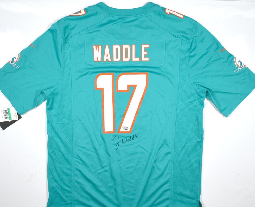 Jaylen Waddle Signed Miami Dolphins Nike Game Jersey Fanatics Authentic: Jaylen Waddle Signed Miami Dolphins Nike Game Jersey Fanatics Authentic Show your support for Jaylen Waddle with this authentic Miami Dolphins Nike teal game jersey, signed by the star player himself.