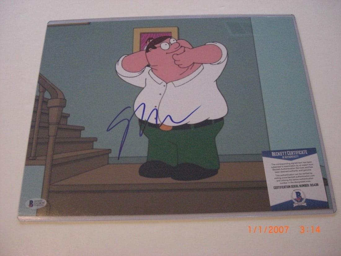 Seth MacFarlane Signed 11x14 Photo Beckett Authenticated Family Guy Ted 2: Seth MacFarlane Signed 11x14 Photo Beckett Authenticated Family Guy Ted 2 This is an original 11x14 photo signed by Seth MacFarlane, known for his work on Ted 2 and Family Guy. The autograph is authen