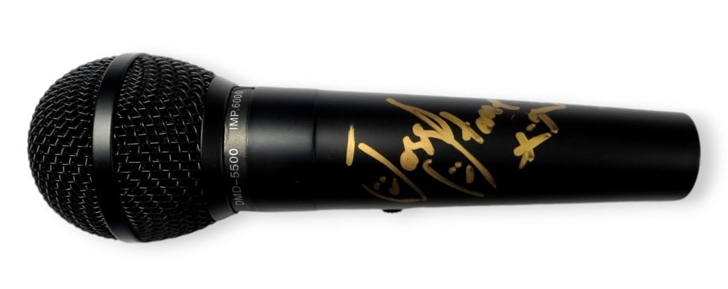 Microphone Hand Signed by Joss Stone with JSA Authentication: Microphone Hand Signed by Joss Stone with JSA Authentication This is an original microphone autographed by singer-songwriter Joss Stone. The signature has been authenticated by James Spence Authentica