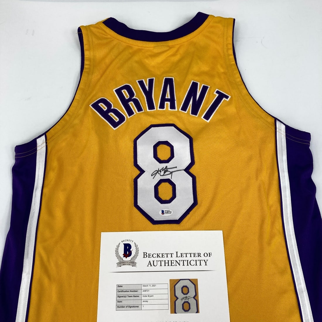 Kobe Bryant Autographed Lakers 1999 Finals Pro Cut Jersey With Beckett and PSA COAs: Kobe Bryant Autographed Lakers 1999 Finals Pro Cut Jersey With Beckett and PSA COAs This is an authentic pro cut Nike Los Angeles Lakers jersey from the 1999-2000 NBA Finals, signed by Kobe Bryant. Th