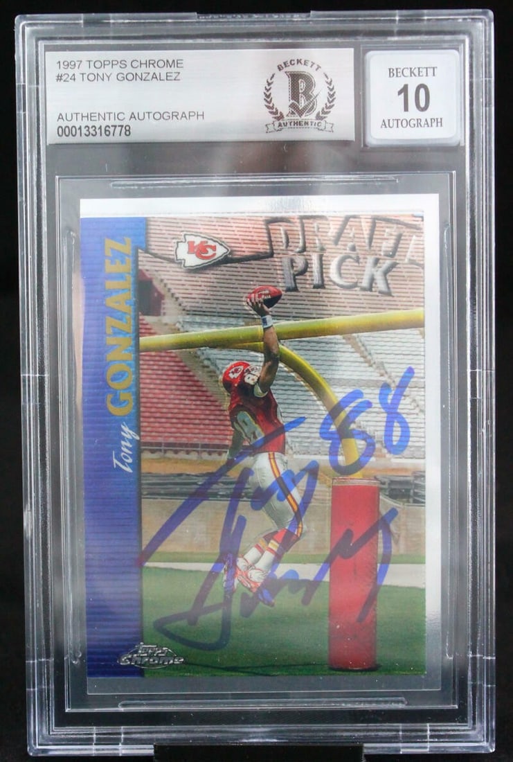 Tony Gonzalez 1997 Topps Chrome Chiefs Rookie Autograph BGS 10: Tony Gonzalez 1997 Topps Chrome Chiefs Rookie Autograph BGS 10 This is an original 1997 Topps Chrome #24 sports trading card featuring Tony Gonzalez of the Kansas City Chiefs. The card is hand-signed 