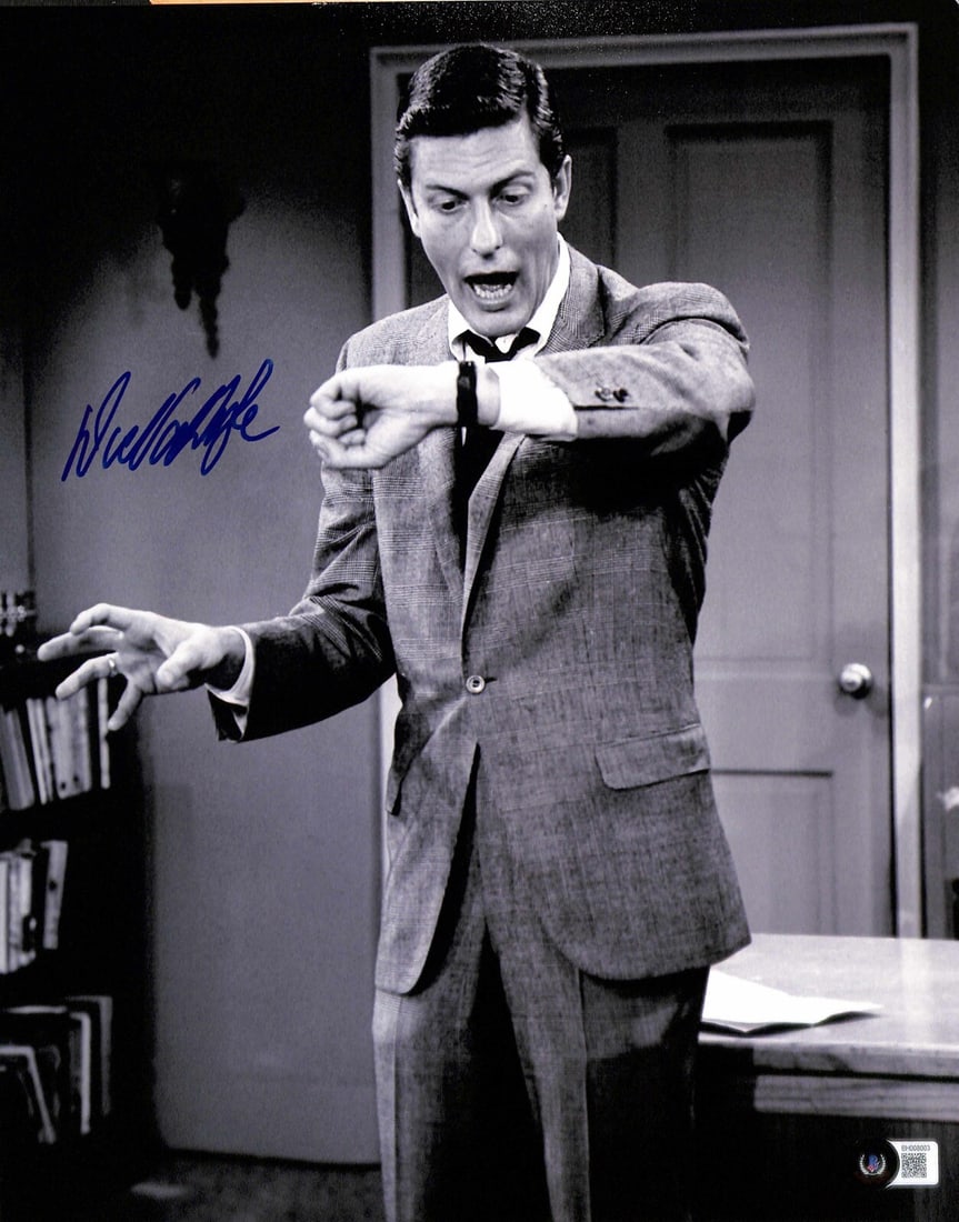 Dick Van Dyke Signed 11x14 Photo Beckett Certified: Dick Van Dyke Signed 11x14 Photo Beckett Certified This is an original 11" x 14" photograph signed by iconic actor Dick Van Dyke. The photograph features his signature in blue permanent marker, authen