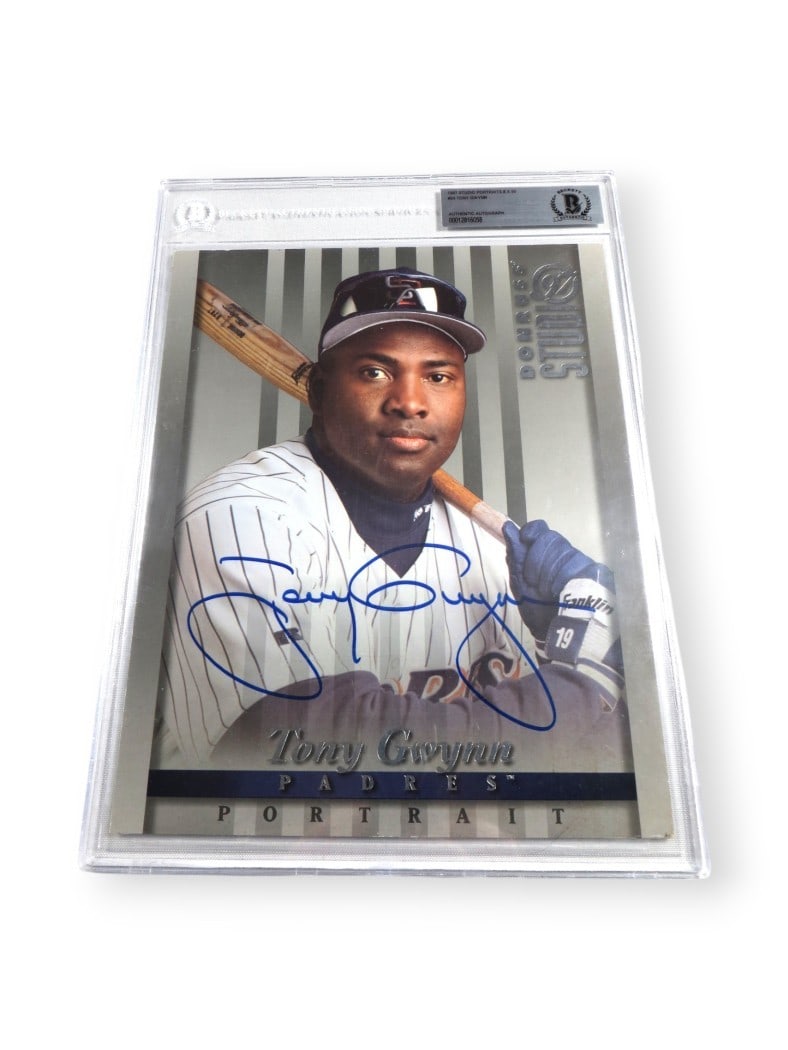Tony Gwynn Autographed 8X10 Photo Padres Beckett Certified: Tony Gwynn Autographed 8X10 Photo Padres Beckett Certified This original 8x10 photo features the legendary Tony Gwynn of the San Diego Padres, captured in a stunning studio portrait from 1997. The pho