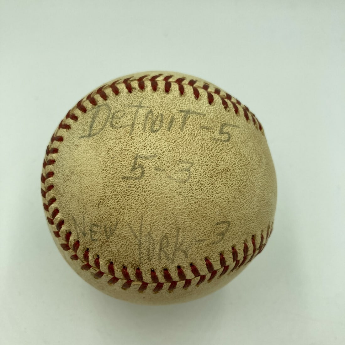 Mickey Lolich Signed Game Used Baseball Win 196 Beckett COA (1 of 9)