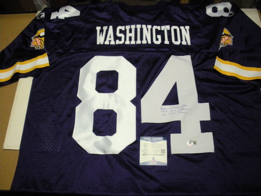 Signed Gene Washington Vikings Reebok Jersey with Beckett COA: Signed Gene Washington Vikings Reebok Jersey with Beckett COA This is an official licensed Reebok Minnesota Vikings jersey signed by Gene Washington. The autograph comes with Beckett Certificate of Au