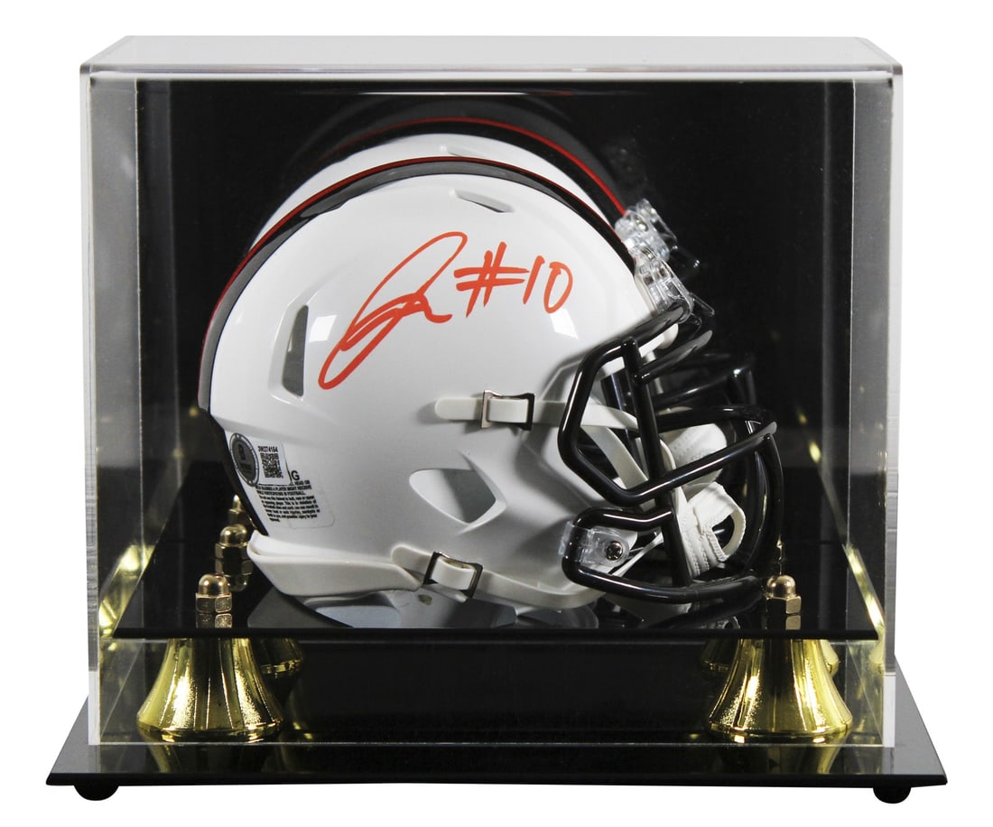 Quinshon Judkins Autographed Cleveland Browns Alternate Speed Mini Helmet With BAS Case: Quinshon Judkins Autographed Cleveland Browns Alternate Speed Mini Helmet With BAS Case This 2023 On-Field Alternate Speed Mini Helmet features the hand signature of Quinshon Judkins from the Clevelan