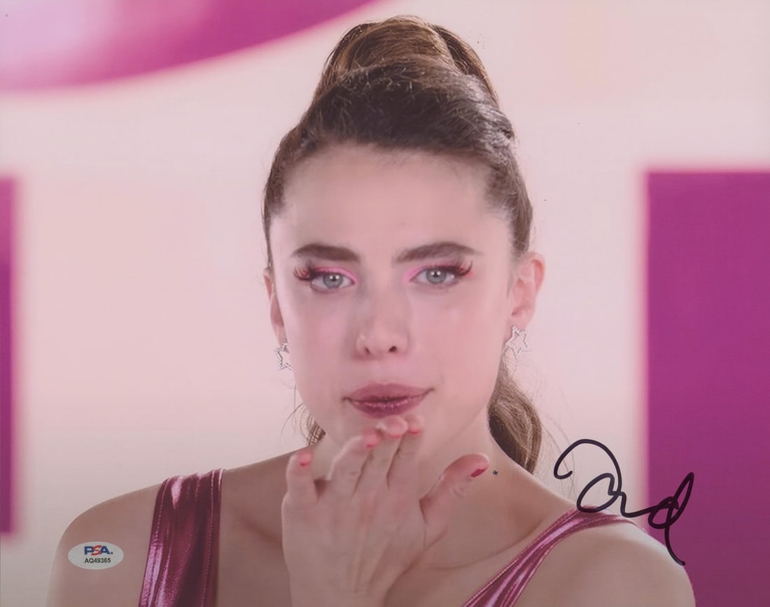 Margaret Qualley signed 11x14 The Substance photo PSA DNA: Margaret Qualley signed 11x14 The Substance photo PSA DNA This is an original 11x14 horizontal photograph personally signed by Margaret Qualley from The Substance. The autograph is authenticated with 