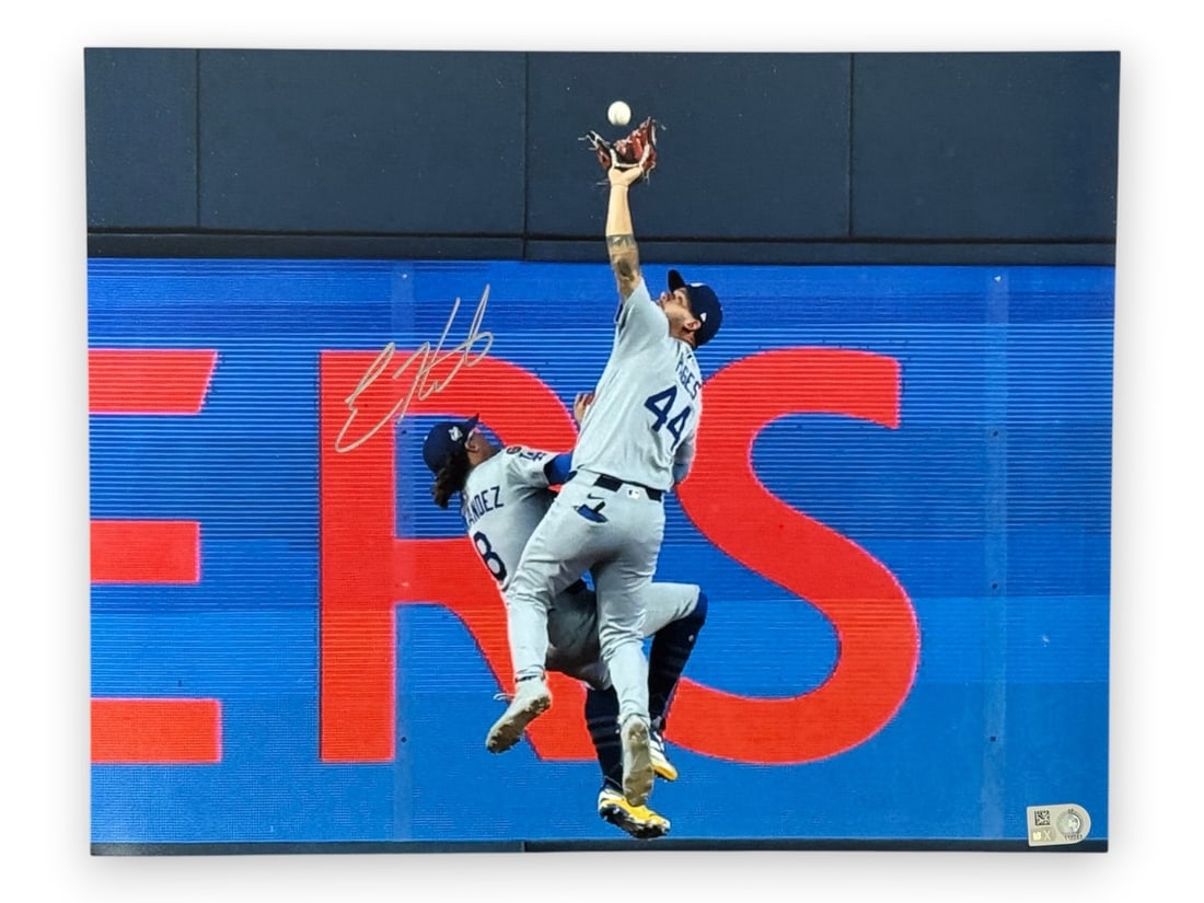 Kike Hernandez MLB Authenticated Signed Dodgers 11x14 Photo (1 of 3)