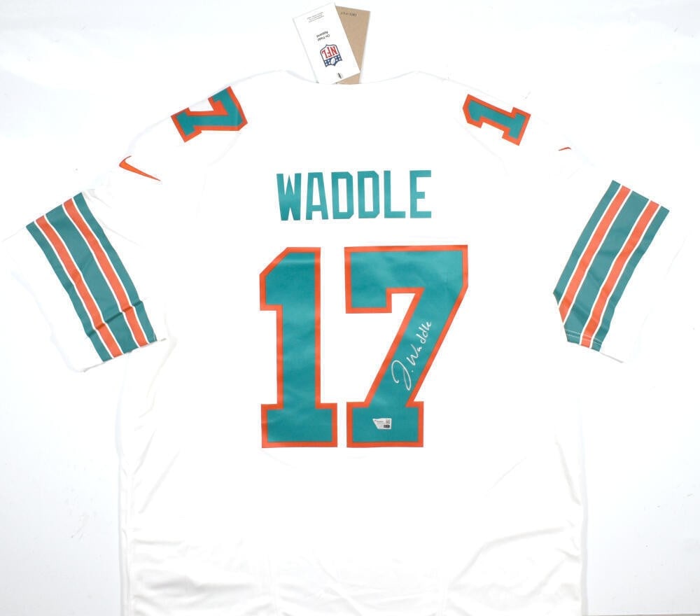 Jaylen Waddle Autographed Dolphins White Nike Limited Jersey Fanatics Authentic: Jaylen Waddle Autographed Dolphins White Nike Limited Jersey Fanatics Authentic Elevate your collection with this authentic Jaylen Waddle autographed Miami Dolphins white Nike Vapor Limited jersey. Th
