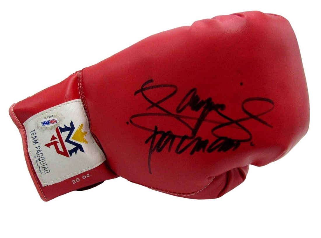 PSA DNA Manny Pacquiao autographed left boxing glove (1 of 5)