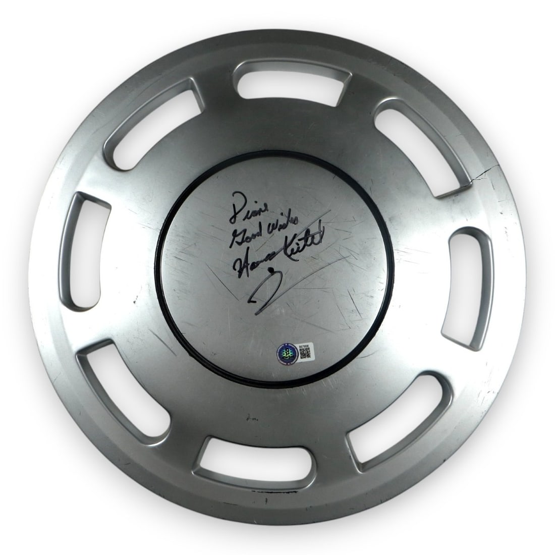 Harvey Keitel Signed Car Hubcap Pulp Fiction BAS Authenticated: Harvey Keitel Signed Car Hubcap Pulp Fiction BAS Authenticated This unique collectible features a car hubcap autographed by the legendary actor Harvey Keitel, known for his iconic roles in films such 
