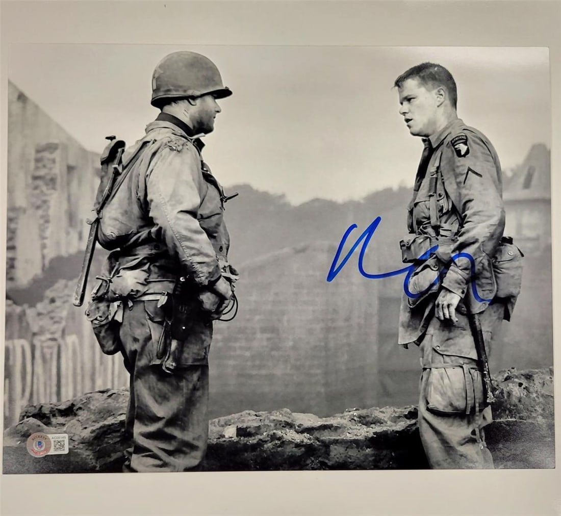 Matt Damon Autographed Saving Private Ryan 11x14 Photo Beckett Authenticated: Matt Damon Autographed Saving Private Ryan 11x14 Photo Beckett Authenticated This is an original 11x14 photograph from the iconic film 'Saving Private Ryan,' featuring the authentic autograph of Matt 