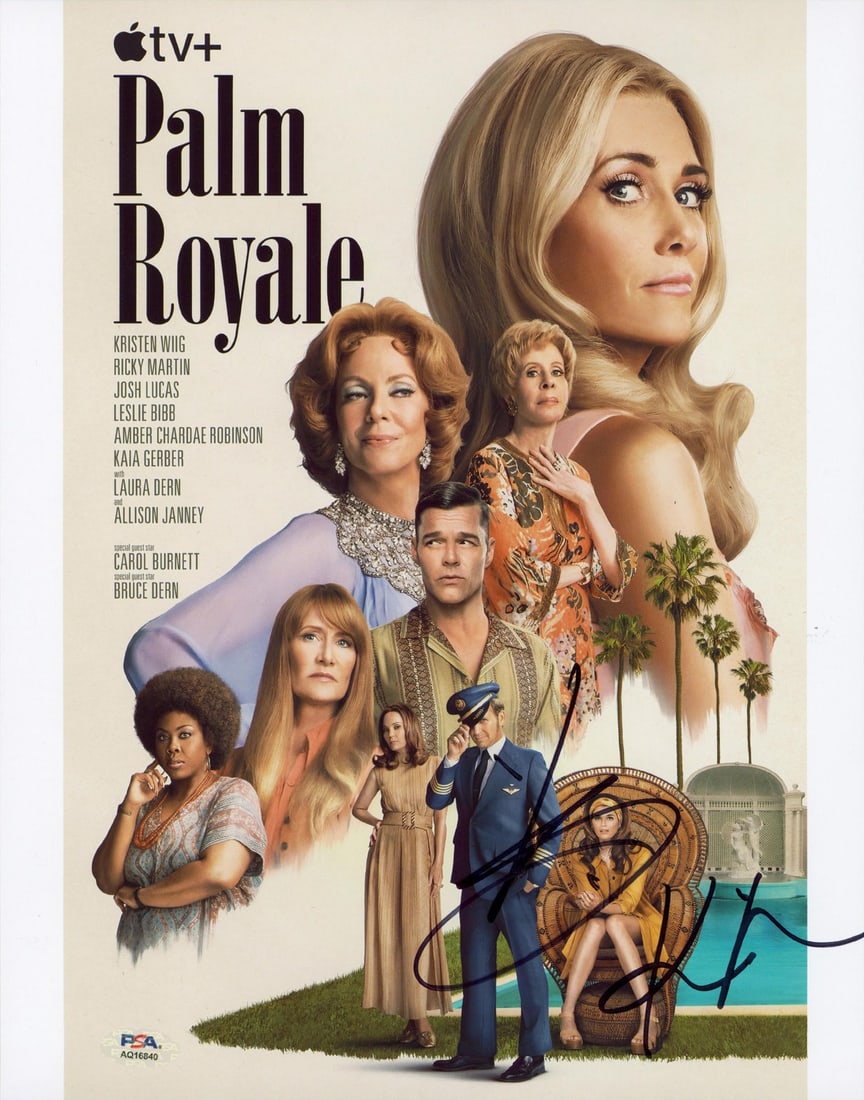 Kaia Gerber Kristen Wiig Signed Palm Royale 11x14 Photograph PSA Authenticated: Kaia Gerber Kristen Wiig Signed Palm Royale 11x14 Photograph PSA Authenticated This is an original 11x14 vertical photograph personally signed by Kaia Gerber and Kristen Wiig from Palm Royale. The aut