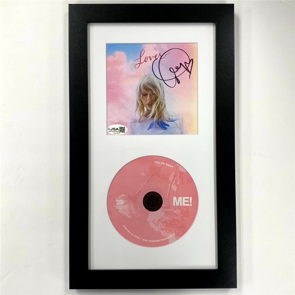 Framed Taylor Swift ME! Lover CD Booklet Signed JSA Display (1 of 6)