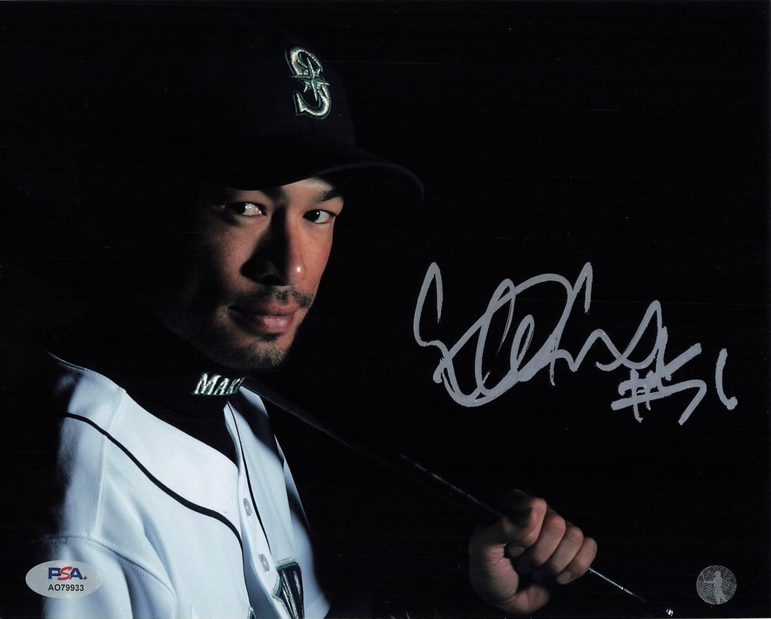 Ichiro Suzuki Signed 8x10 Photo PSA/DNA Seattle Mariners Collectible: Ichiro Suzuki Signed 8x10 Photo PSA/DNA Seattle Mariners Collectible This is a professionally printed 8x10 photograph featuring Ichiro Suzuki, renowned baseball player for the Seattle Mariners. The ph