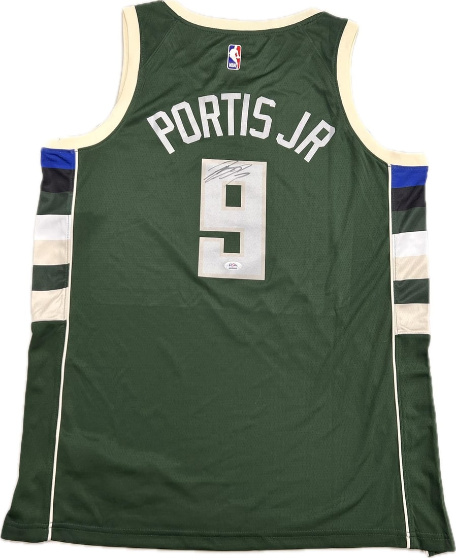 Bobby Portis Autographed Jersey PSA/DNA Milwaukee Bucks Basketball Collectible (1 of 2)
