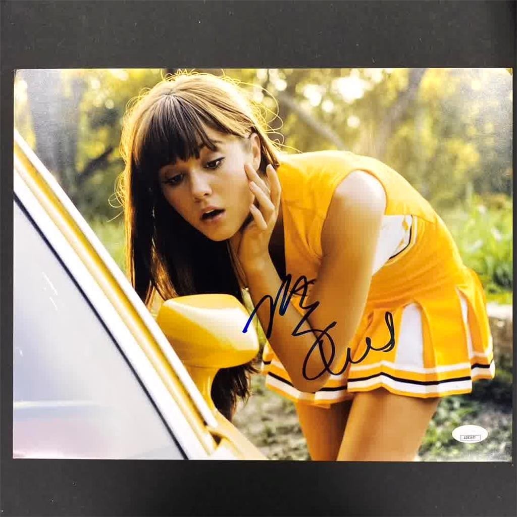 Autographed 11x14 Photograph Mary Elizabeth Winstead Death Proof JSA Authenticated: Autographed 11x14 Photograph Mary Elizabeth Winstead Death Proof JSA Authenticated This original 11x14 photograph features the autograph of Mary Elizabeth Winstead from the film Death Proof. The autog