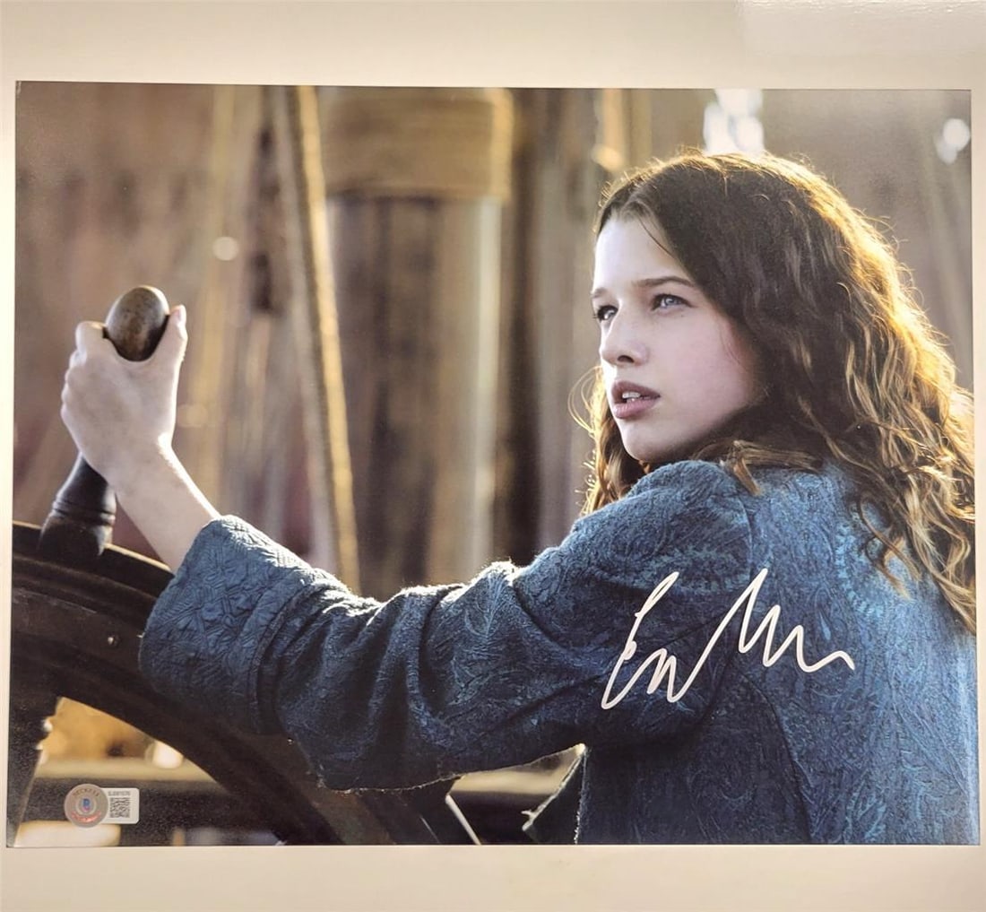 Ever Anderson Autographed Peter Pan & Wendy 11x14 Photo Beckett Authenticated (1 of 3)